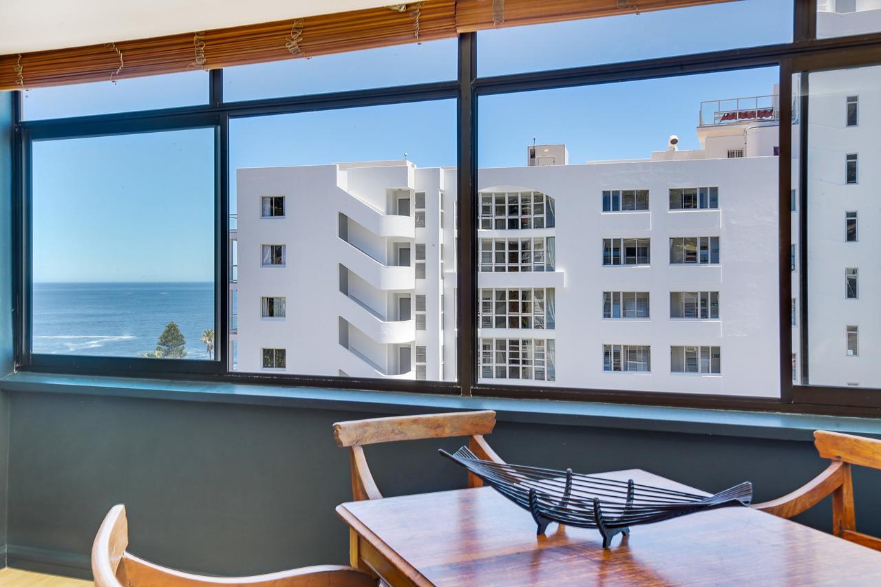 Backup-Powered Bantry Bay View 2 Bed Apartment Кейптаун Екстериор снимка