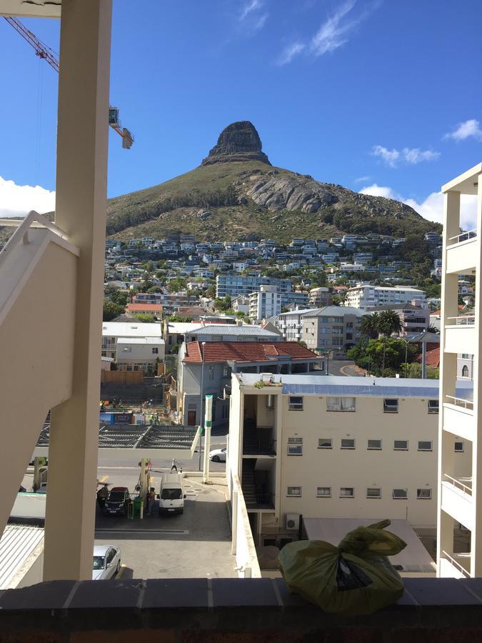 Backup-Powered Bantry Bay View 2 Bed Apartment Кейптаун Екстериор снимка